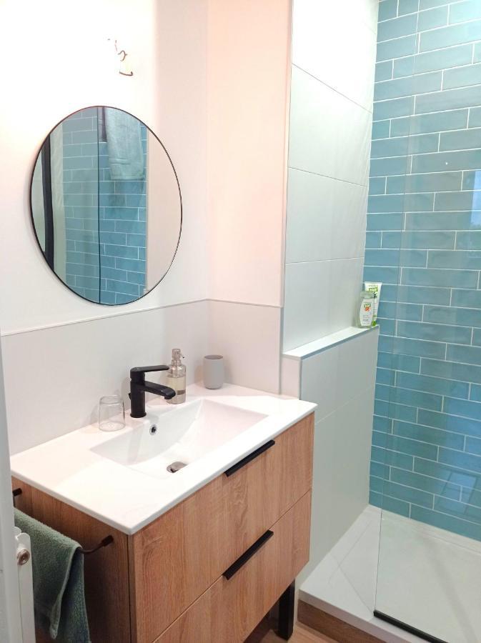 Chambre Et Salle De Bain De Privee Proche De Pau Bizanos Luaran gambar